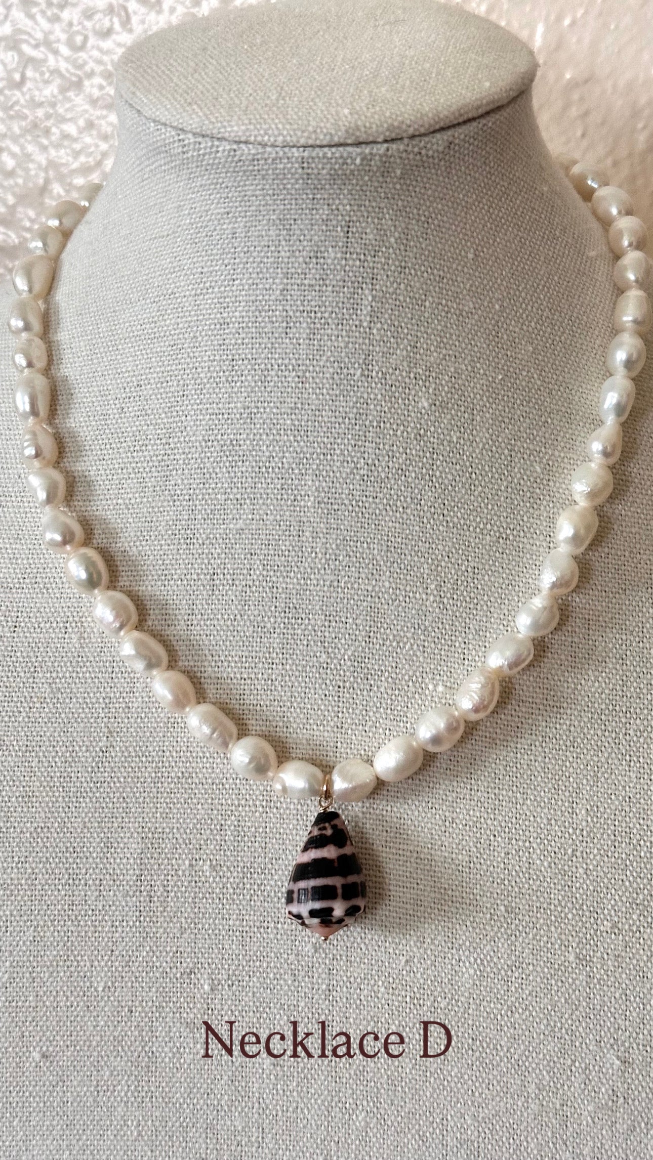 Island Honey Necklace