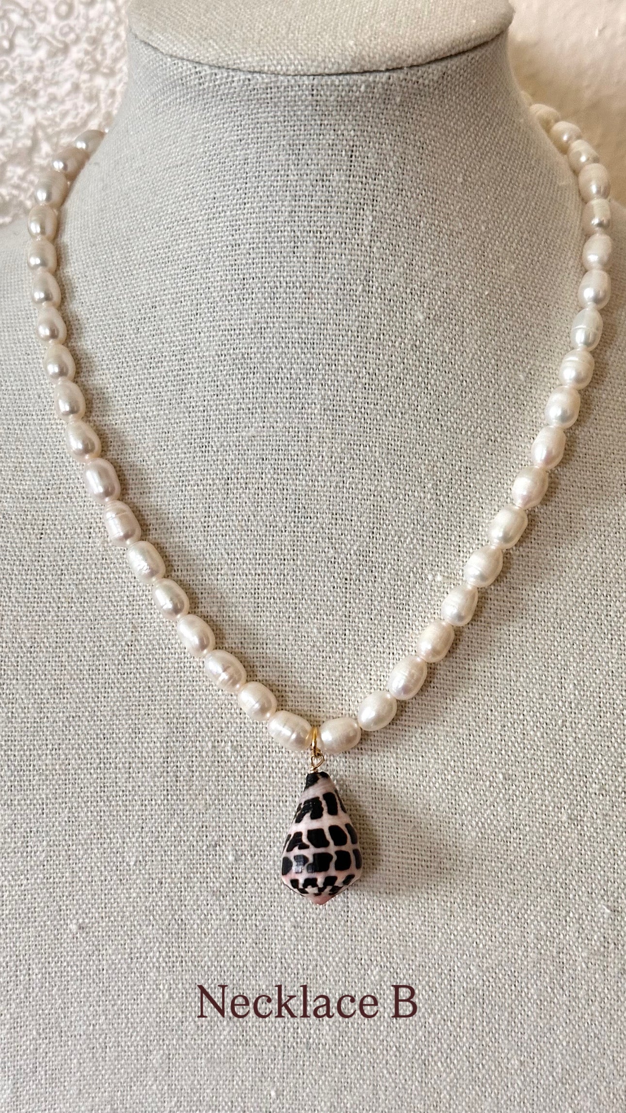 Island Honey Necklace
