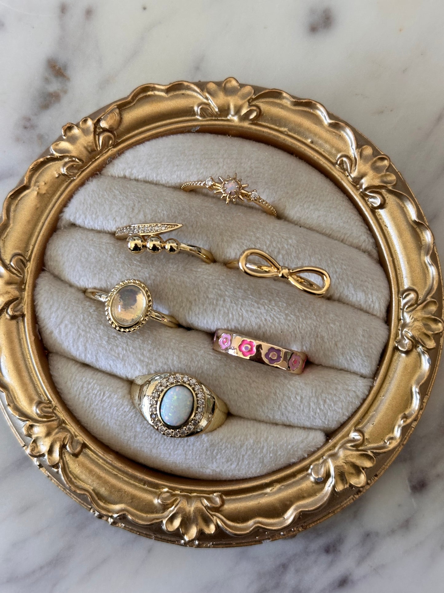 SALE RINGS