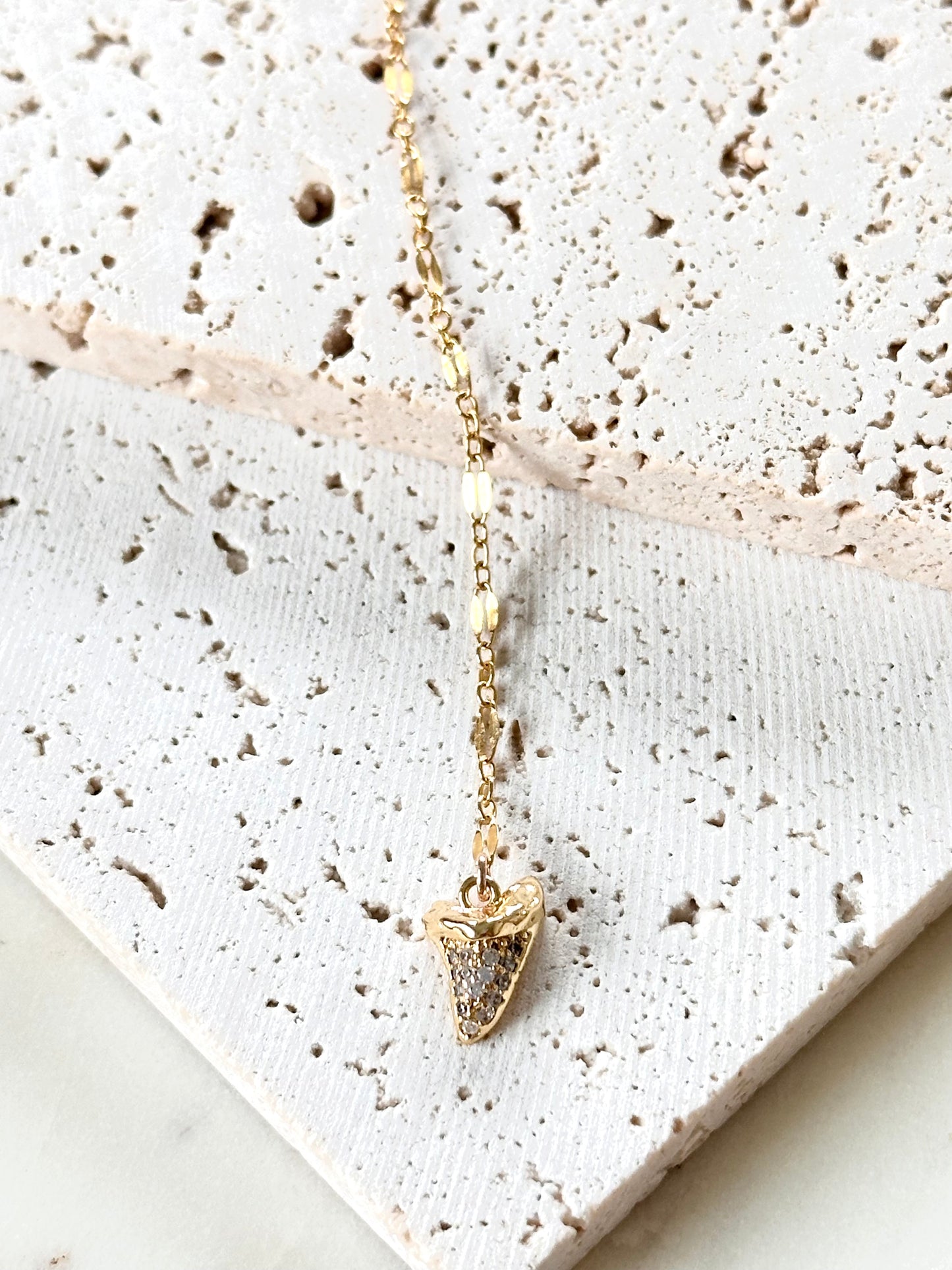 Kona Sharktooth Lariat