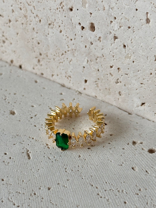 Divine Emerald Ring