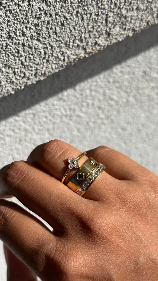 Cleo RING Set