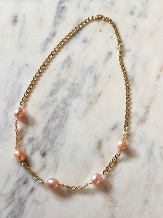 Isla 5 pearl necklace