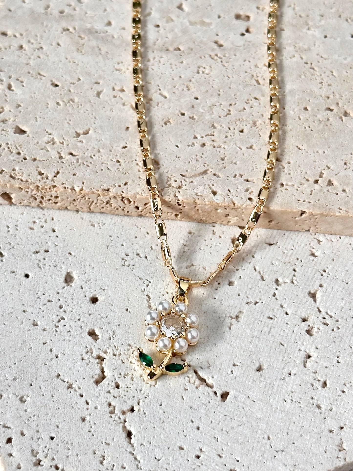 Daisy Necklace